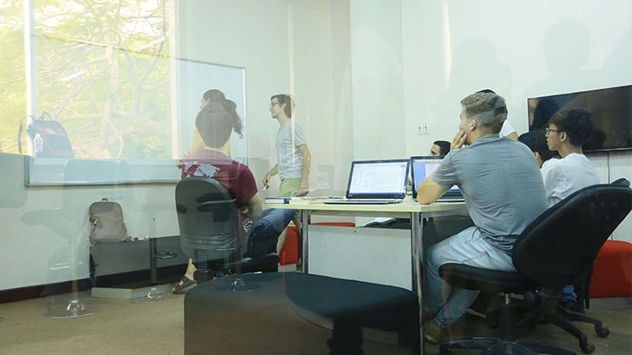 Cơ sở vật chất 6