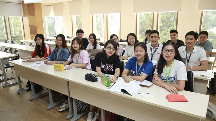 Cơ sở vật chất 8